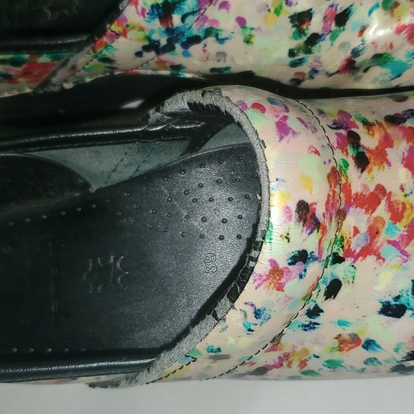 Dansko Watercolor Print Clogs sz 39 - Picture 10 of 15